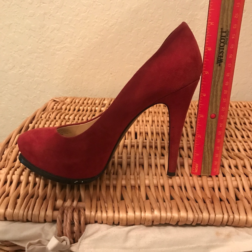 👠 GUESS Red Pumps - Picture 8 of 8